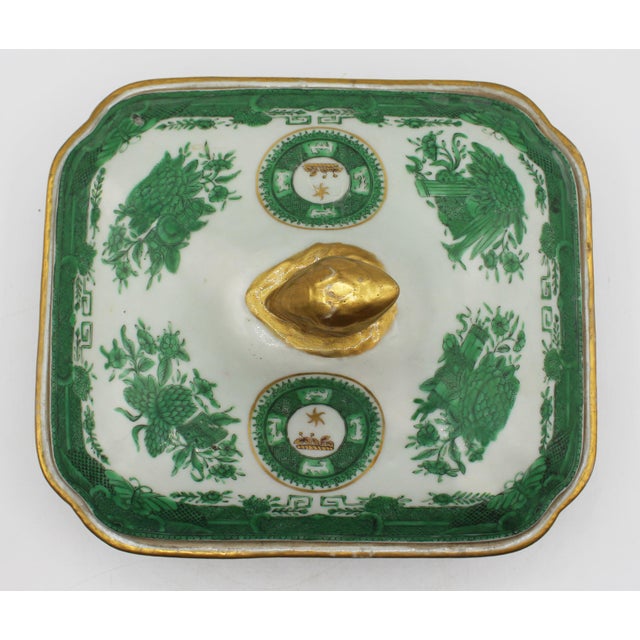 Early 19th Century Circa 1800-1830 Chinese Export Pair of Green Fitzhugh Covered Vegetable Dishes - Set of 2 For Sale - Image 5 of 10