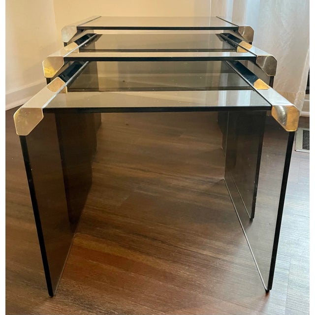 Pierangelo Gallotti 1970s Italian Chrome Nesting Coffee Tables With Smoked Glass Top- Pierangelo Gallotti - Set of 3 For Sale - Image 4 of 10