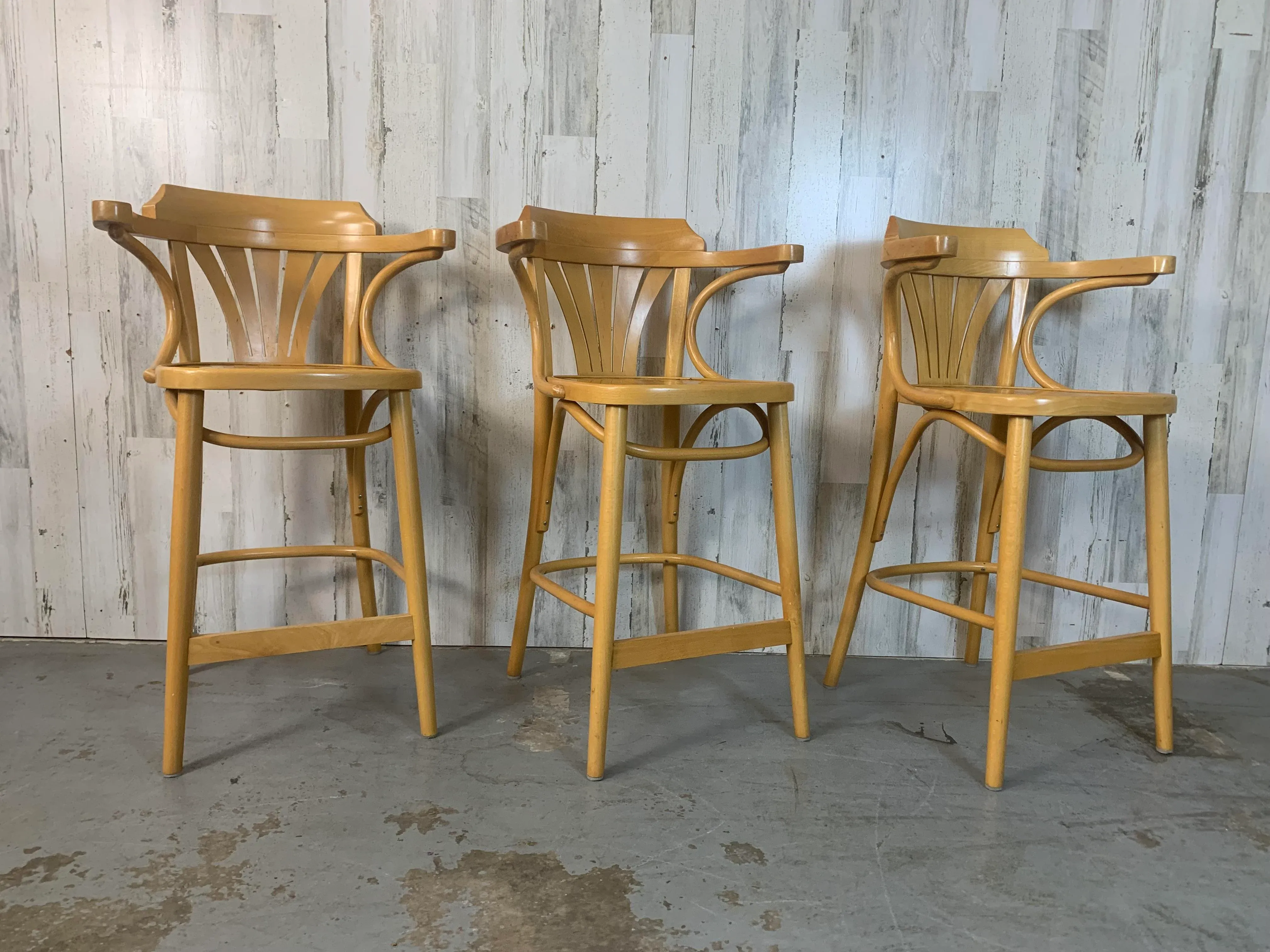 椅子 Vintage Bar chair Vintage Radomsko ZMG Polish Bentwood Bar Stool Chairs | Chairish