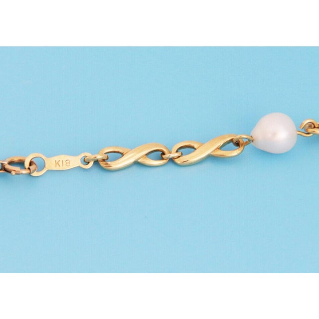 Late 20th Century Mikimoto Pearls 18k Yellow Gold Infinity Link Necklace For Sale - Image 5 of 6