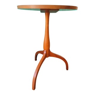 1950s Mid Century Style/Shaker Side Table For Sale
