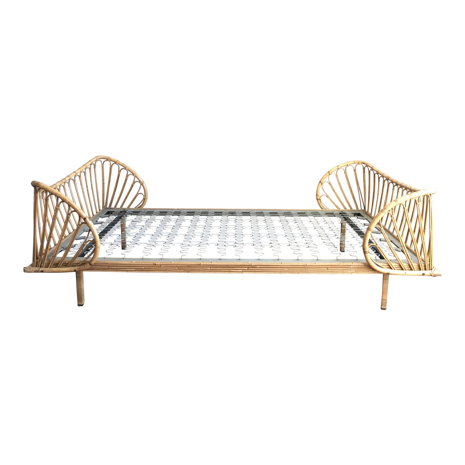 bamboo rattan daybed