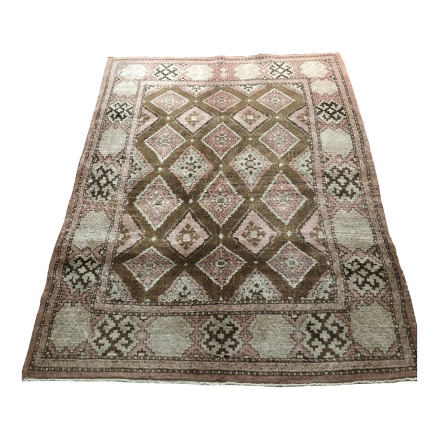 Vintage Turkish Rug: Pink & Brown Diamond Pattern | 4'4"x5'7" For Sale