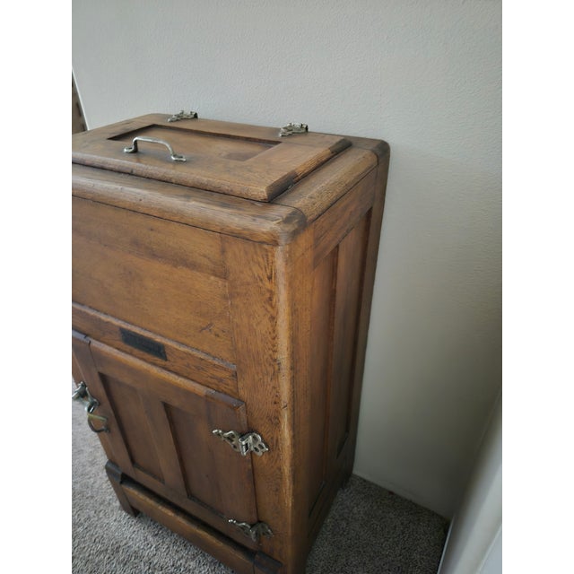 American Turn of the 20th Century Oak Ice Chest For Sale - Image 3 of 6