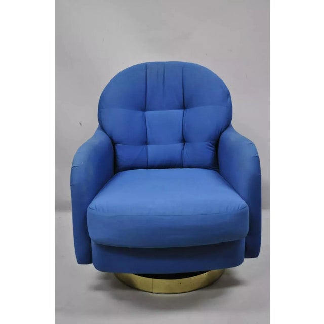 Vintage Milo Baughman for Thayer Coggin Mid Century Modern Swivel Tilt Club Lounge Chair. Item features a swivel and tilt...