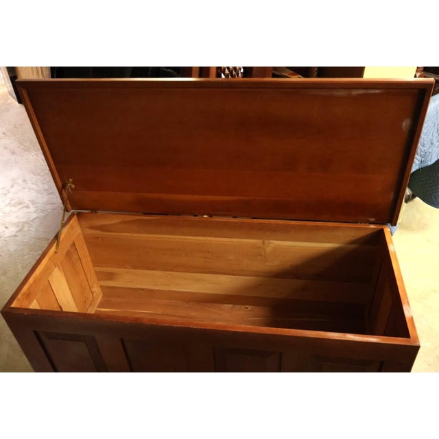 Mid-20th Century American Colonial Revival Solid Wood Paneled Blanket Chest For Sale In Raleigh - Image 6 of 8