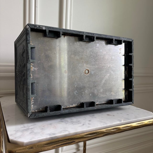 Late 20th Century Virginia Metal Crafters Cast Iron Seashell Motif Plaque Planter For Sale - Image 12 of 12