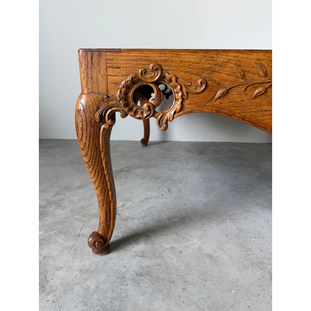 1960s French Provincial Louis XV–Style Hollywood Regency Carved Oak Parquetry Coffee Table For Sale - Image 4 of 14
