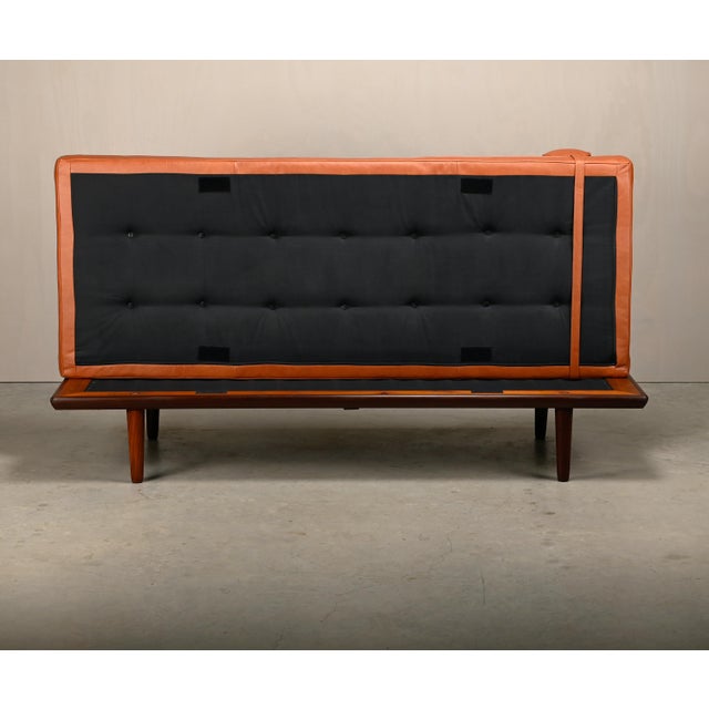 Brown GE19 Daybed in Teak and Camel Leather by Hans J. Wegner for Getama, Denmark, 1960s For Sale - Image 8 of 12