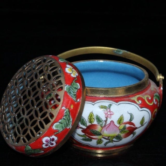 Metal Late 19th Century Cloisonné Enamel Hand Warmer With Finger Citron Motif, 269g For Sale - Image 7 of 9