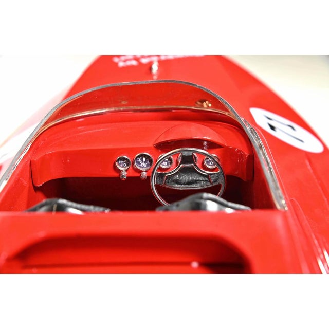 Vintage Ferrari Freccia Rossa Speed Motorboat Model in Mahogany For Sale - Image 3 of 8