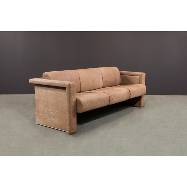 1980s Buffalo Leather Sofa by Robert and Trix Haussmann for Knoll, c. 1988, Signed For Sale - Image 5 of 12