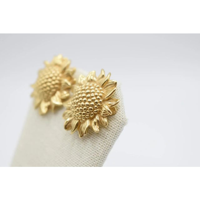 14k Gold Sunflower Earrings, A Pair For Sale - Image 4 of 13