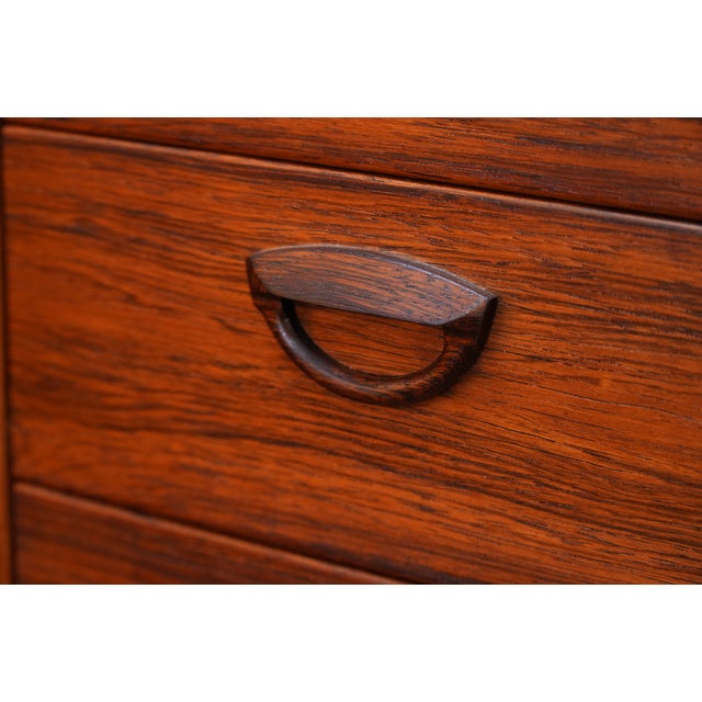 1960s Rosewood 4-Bay Fm Reolsystem Wall Unit by Kai Kristiansen for Feldballes Mobelfabrik For Sale - Image 10 of 14