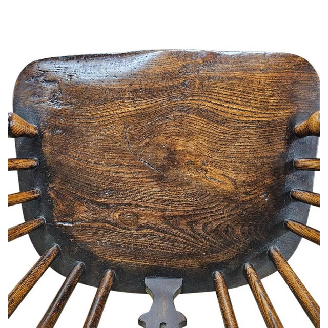 Antique Windsor High Spindle Back Armchairs in Elm Wood, 1800s, Set of 4 For Sale - Image 4 of 16
