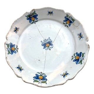 Antique Plates from Moustiers, 1760, Set of 2 For Sale