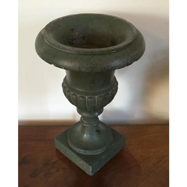Stone 19th Century English Regency Carved Green Marble Urn For Sale - Image 7 of 11