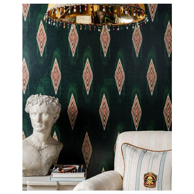 Luxuriate in the richness of hand sewn fabric with our diamond patterned MAIYSHA wallpaper which takes a painterly...