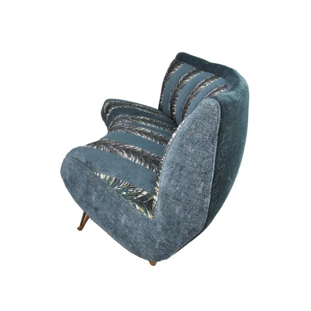 Italian Semicircular Sofa with Feet in Brass, 1950s For Sale - Image 4 of 8