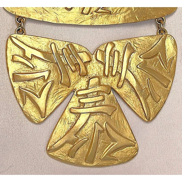 Vintage MCM Castlecliff Nyc Runway Statement Pendant in Matte Gold For Sale - Image 4 of 11
