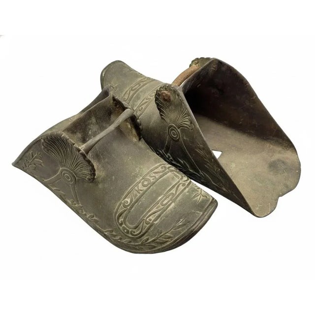 Late 18th Century Antique Spanish Colonial Brass Conquistador Stirrups – Ornate Matched Pair For Sale - Image 5 of 13