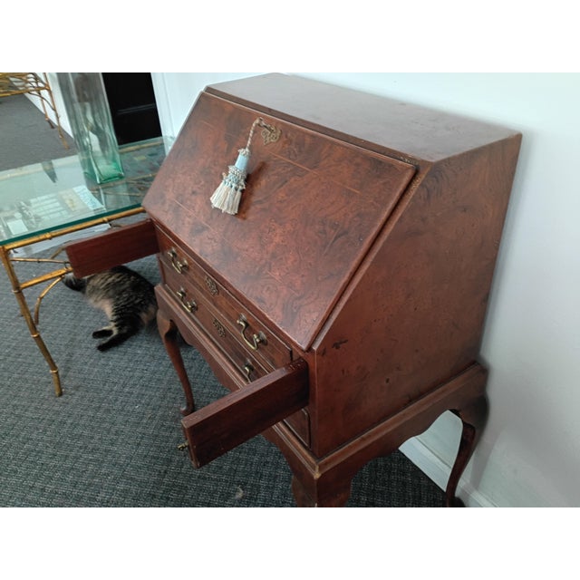 Queen Anne 1920s Slant Top Queen Ann Desk Well Made Walnut Burl Writing Desk For Sale - Image 3 of 12
