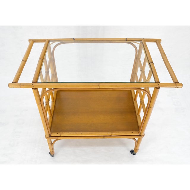 Fine Bamboo c1970s 2 Tier glass Top Serving Bar Cart on Wheels Mid Century MINT! For Sale - Image 12 of 18
