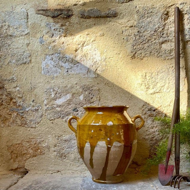 Yellow Grease Pot in Ceramic For Sale - Image 8 of 9