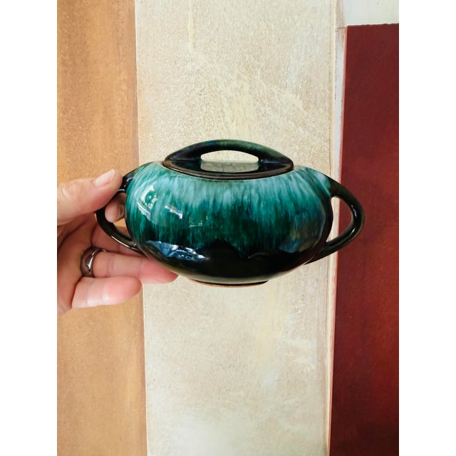1960s Mid 20th Century Blue Mountain Pottery Creamer and Sugar Bowl Set Emerald Green Drip Glaze Canada For Sale - Image 5 of 11