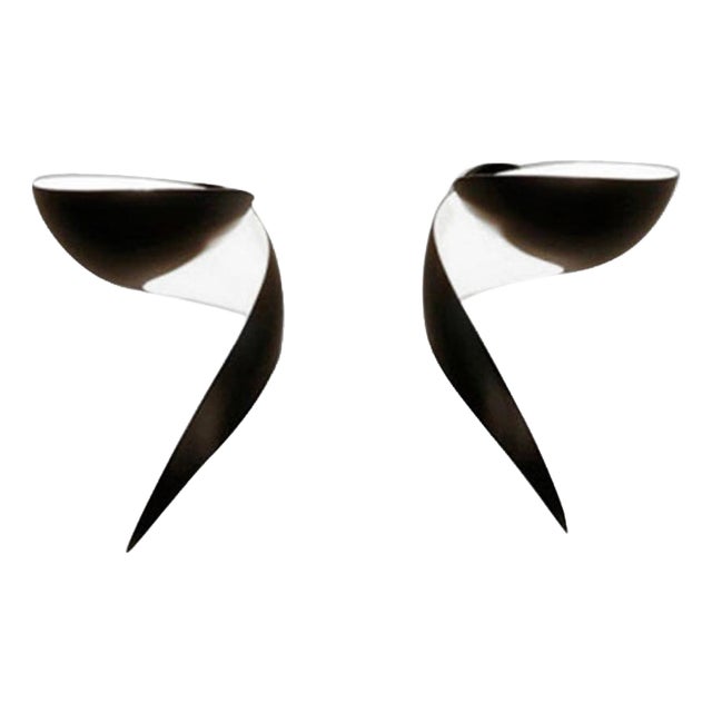 Mid-Century Modern Black Flame Wall Lamps by Serge Mouille, Set of 2 For Sale