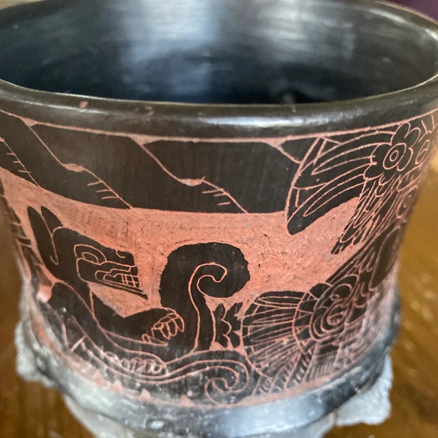 Vintage Aztec planter. Very traditional native addition. Interior designer perfection.