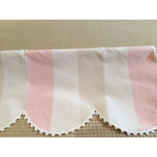 2010s Scalloped Moire Lee Jofa Fabric Valances Pale Pink, Beige and Creme For Sale - Image 5 of 7