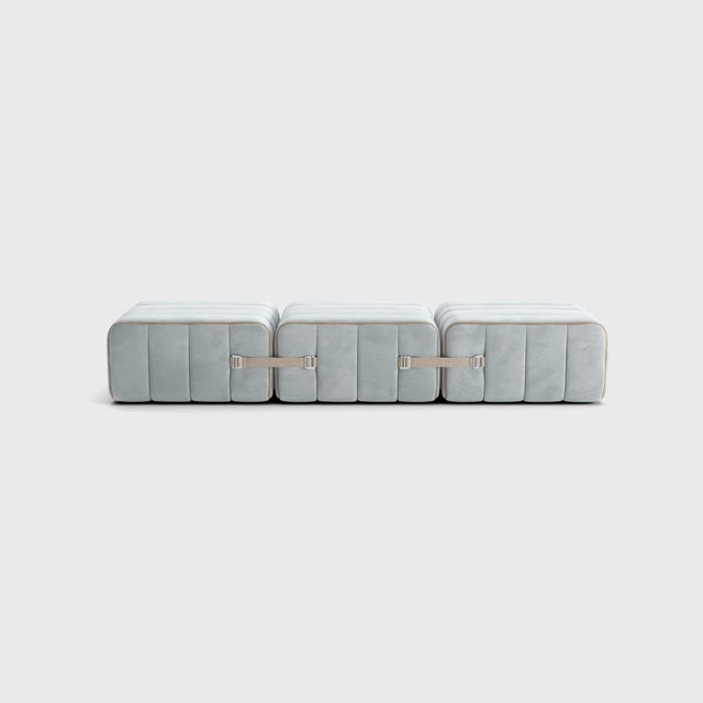 All the best! Just three Curt modules are enough for a variety of creative arrangements. A small asymmetrical armchair, a...