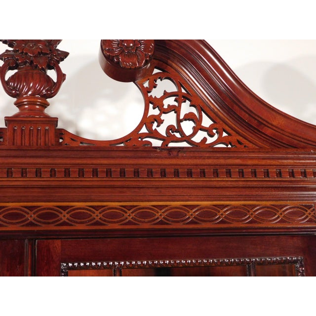 Wood Kindel Winterthur Collection Mahogany 2 Piece Display Curio Cabinet Breakfront For Sale - Image 7 of 18