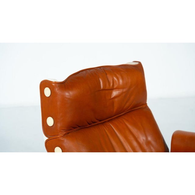 Canada P110 Armchair attributed to Osvaldo Borsani for Tecno, 1960s For Sale - Image 3 of 16