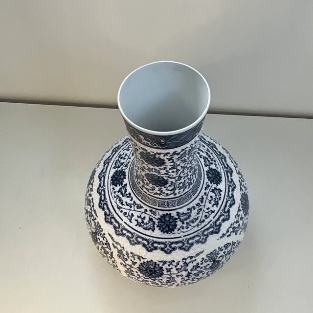 Vintage Chinoiserie Boho Chic Japanese Ink Blue & White Hobnail Porcelain Vase Attributed to Kutani. For Sale - Image 6 of 13