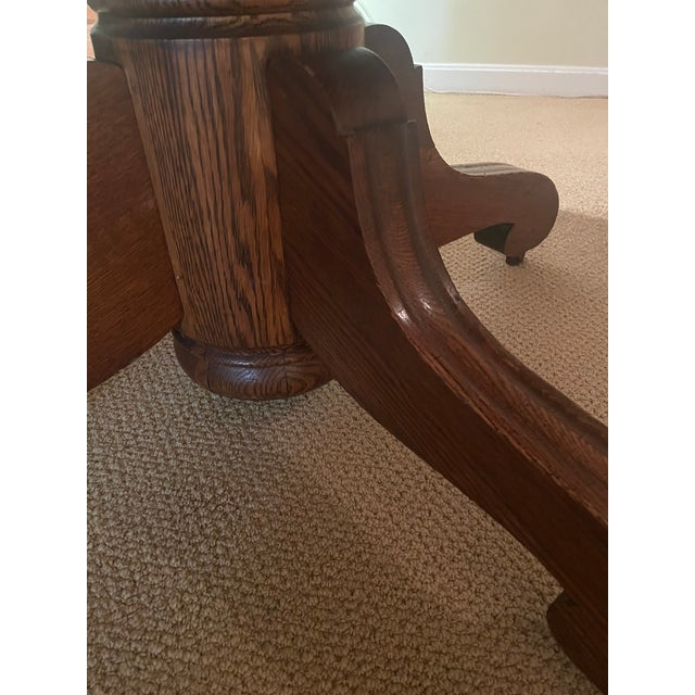 Wood Early 20th C. Round Tiger Oak Pedestal Dining Table For Sale - Image 7 of 8