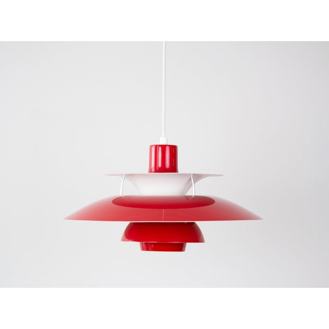The ph 5 lamp is an icon of danish design that has gained immense popularity worldwide. Designed by the renowned designer...