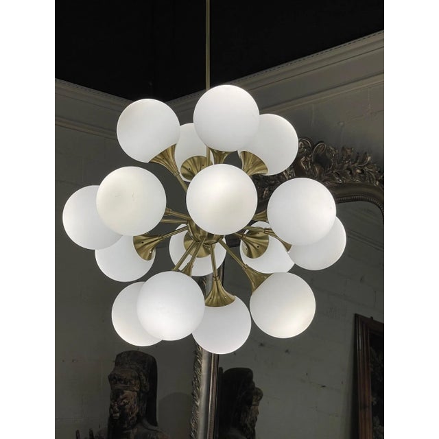 Vintage Late 20th Century Murano Glass and Brass Sputnik Cloud Chandelier For Sale - Image 4 of 9