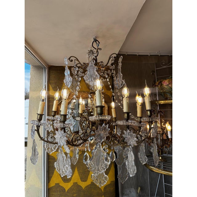 19th Century Crystal and Bronze Chandelier For Sale - Image 13 of 18