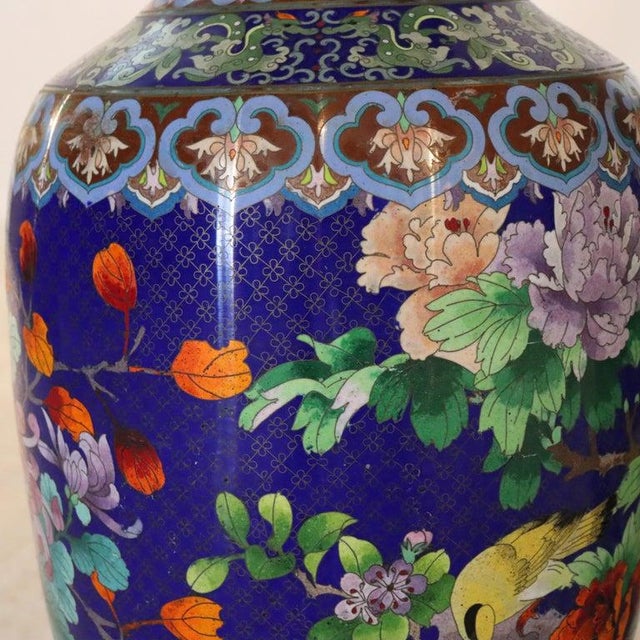 1920s Pair 25" Antique Large Chinese Figural & Floral Cloisonne Enameled Urns C1920 For Sale - Image 5 of 14