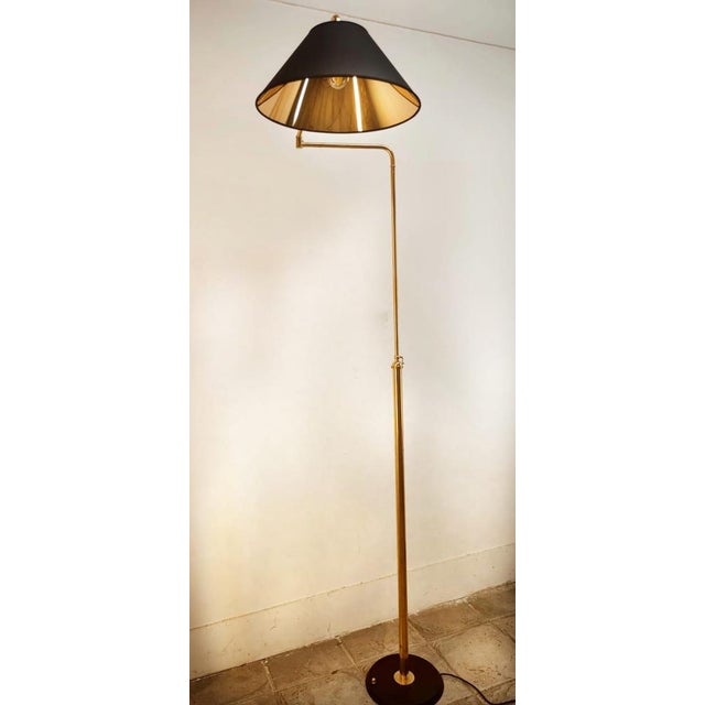Height-Adjustable and Extendable Floor Lamp with Gold Lampshade For Sale - Image 17 of 18