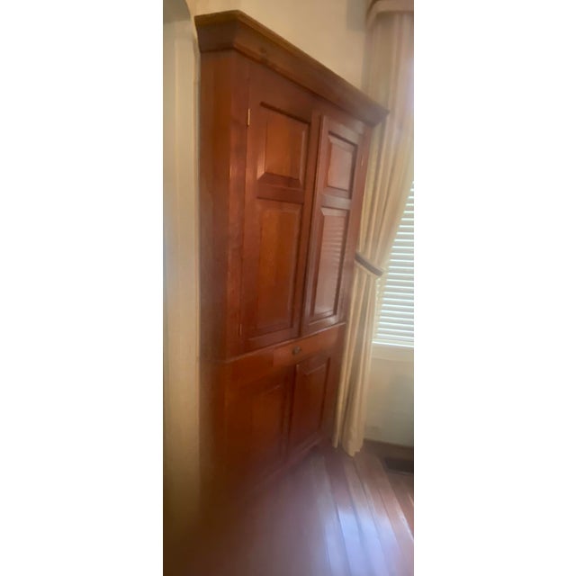 Wood 1980s Kentucky Bench Made Corner Cabinet For Sale - Image 7 of 12