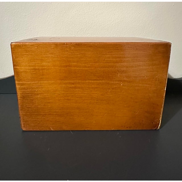 Wood Vintage Mid 20th Century Hand Crafted Lidded Pine Wood Velvet Lined Desktop Box For Sale - Image 7 of 10