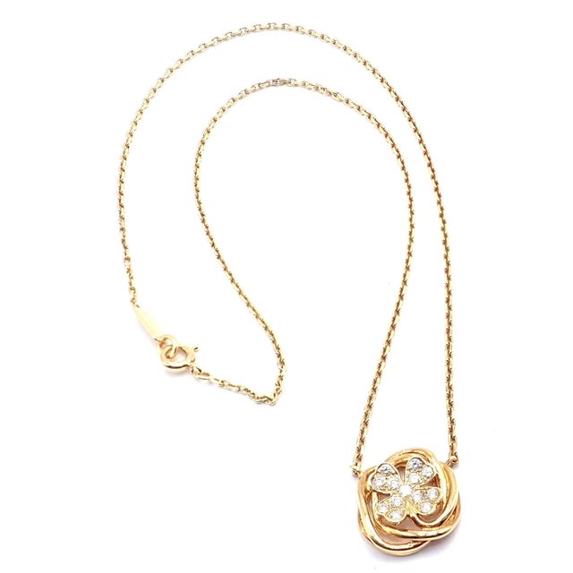 Metal Chanel 4 Leaf Clover Gold Diamond Pendant Link Chain Necklace For Sale - Image 7 of 12