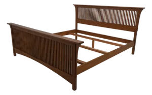 Stickley Mission Oak King Size Spindle Bed