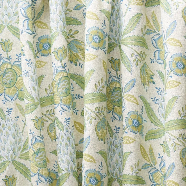 Schumacher Sample - Schumacher Lafayette Botanical Fabric in Moss For Sale - Image 4 of 4