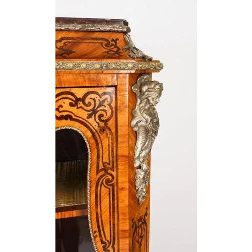 Antique Loius XV Revival Marquetry Kingwood Vitrine Display Cabinet For Sale - Image 18 of 18