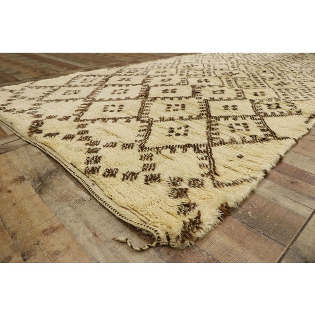 Vintage Berber Beni Ourain Moroccan Rug - 06'06 X 13'01 For Sale In Dallas - Image 6 of 9