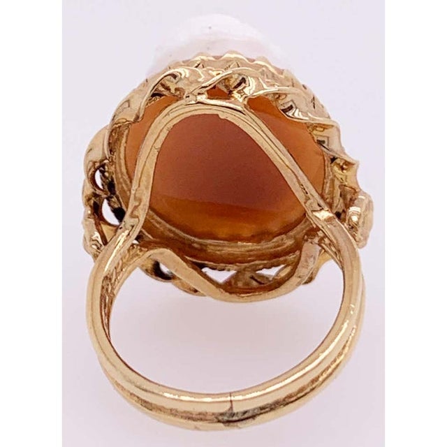 14 Karat Yellow Gold Cameo Ring 8.22 Grams Total For Sale In New York - Image 6 of 12